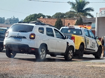 Mercadorias so aprendidas pela Polcia em Campina da Lagoa