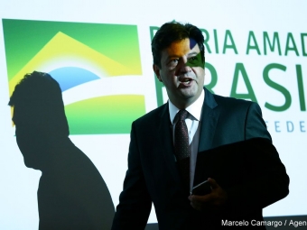 Ministro confirma primeiro caso suspeito de coronavrus no Brasil
