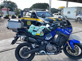 PRF apreende motocicleta com cocana e pasta base avaliadas em mais de R$ 4 mi