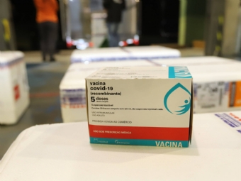 Lote com 235,5 mil vacinas contra a Covid-19 chega ao Paran nesta quinta-feira