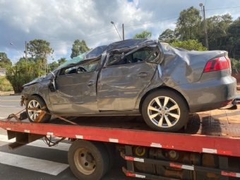 Suspeito de roubar carro  preso aps acidente na PR-460, em pitanga
