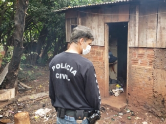 Rapaz  morto a tiro e tem o corpo queimado, na Vila Guaruj