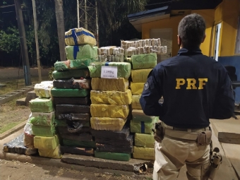 PRF apreende mais de uma tonelada de maconha em menos de trs horas em Santa Terezinha de Itaipu