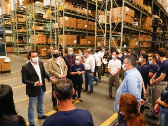 Trabalho das equipes da Sade far com que todos os paranaenses sejam imunizados
