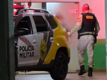 Homem � preso em flagrante ap�s agredir prima e danificar ve�culo em Campina da Lagoa