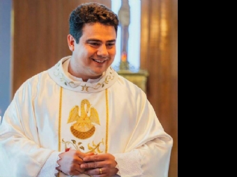 Padre celebridade  investigado por desvio de R$ 130 milhes em doaes