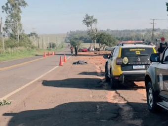 Jovem de 19 anos morre ao colidir com cavalo solto na PR-576, em Santa Mnica