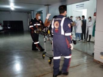 Enciumado, homem esfaqueia a ex-mulher, grvida de cinco meses