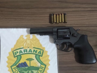 Homem  preso porte ilegal de arma em Juranda