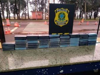 PRF apreende em Ubirat 170 celulares com pastor que seguia de carro com a famlia