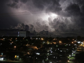 Inmet faz alerta de tempestades no Paran nesta quinta