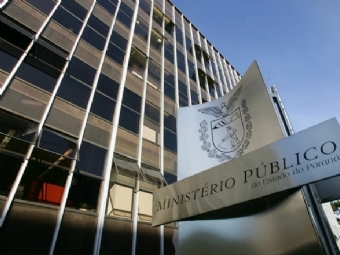 Justia bloqueia bens de Servidores e empresrios de Cruzeiro do Sul