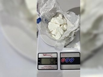 ROTAM apreende coca�na ap�s suspeito arremessar droga durante abordagem na PR-239