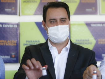 Paran ir vacinar contra Covid-19 populao com mais de 18 anos at setembro