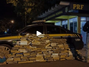 PRF apreende carro com mais de 300 quilos de maconha na BR 277