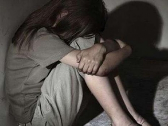 Idoso dava doces para estuprar criana de cinco anos com consentimento da me no Paran