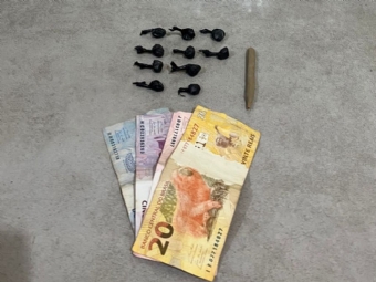 Homem  preso suspeito de trfico com dez papelotes de cocana em Juranda