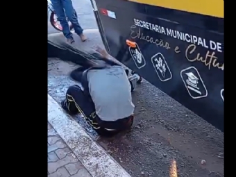 Briga violenta em frente a escola de Campina da Lagoa assusta comunidade; Polcia orienta registro de ocorrncia